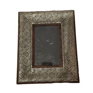 VINTAGE Metal & Wood Picture Fram 4x6